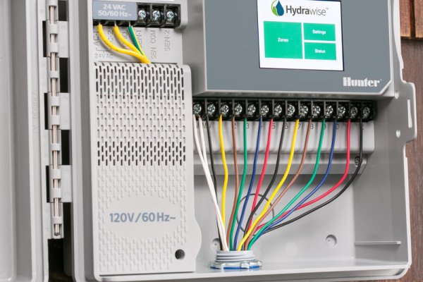 Hunter PRO HC Hydrawise Steuergerät Touch 24V (6, 12 oder 24 Zonen)